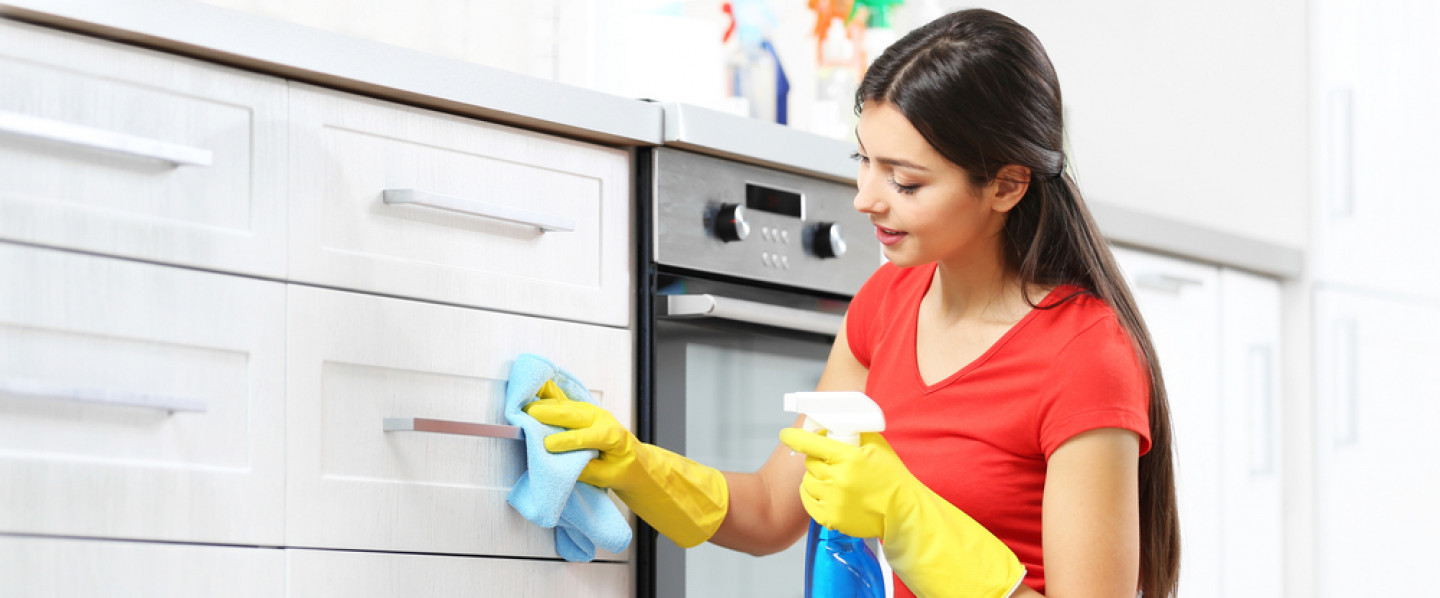 Helping Hands Cleaning & More offers kitchen, bathroom, bedroom clearing and more!